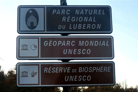 A proximité du Luberon, les autres parcs naturels régionaux à découvrir sont ceux : des Alpilles, de la Camargue, des Calanques et du Verdon.